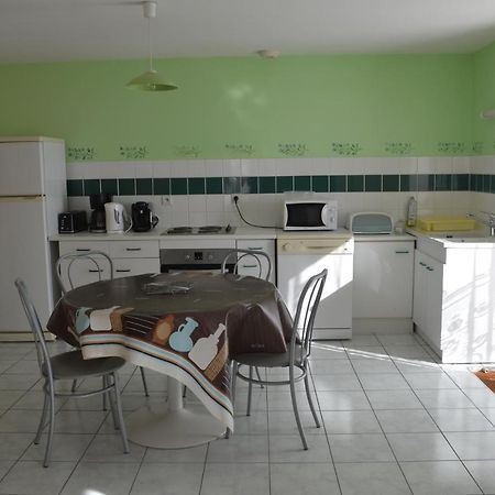 Bed and Breakfast Logis De Chezelles Sidiailles Zewnętrze zdjęcie