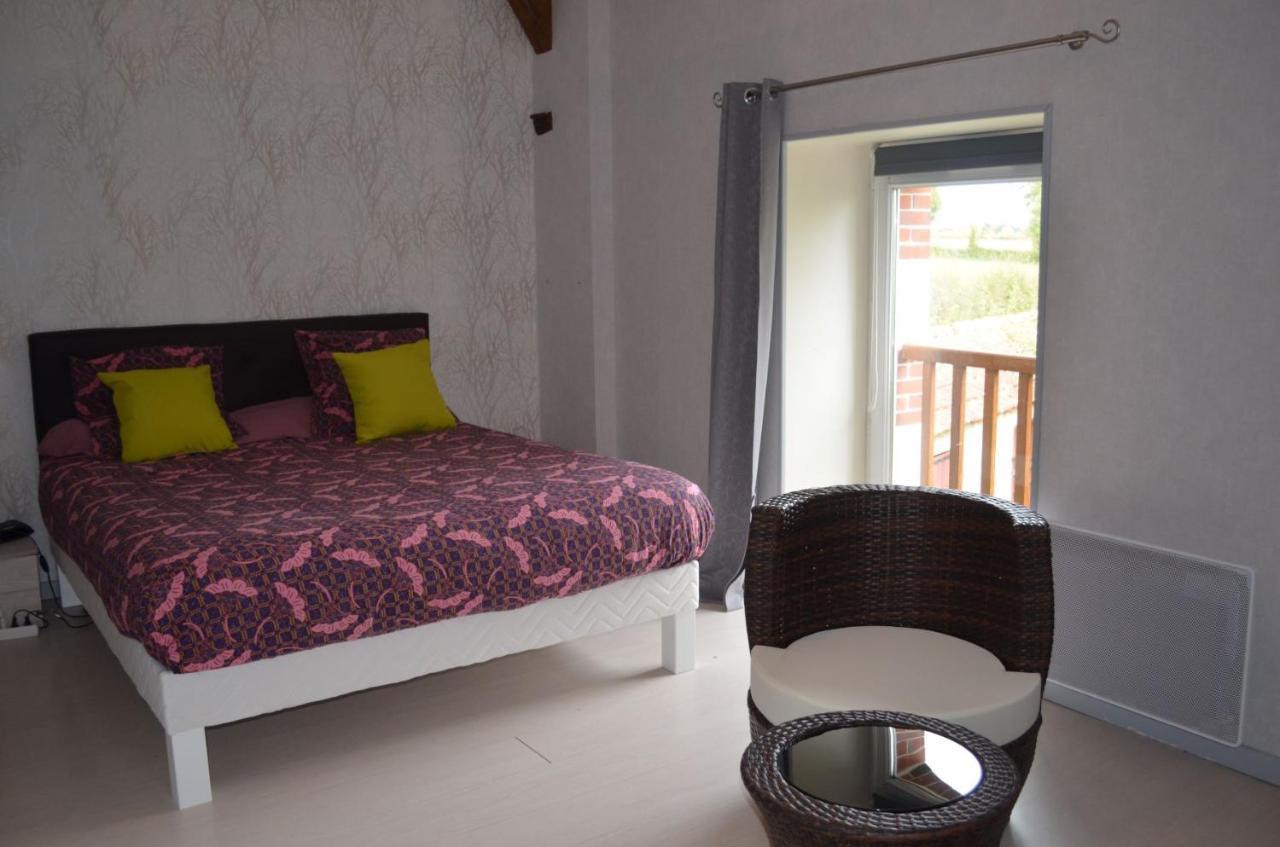 Bed and Breakfast Logis De Chezelles Sidiailles Zewnętrze zdjęcie