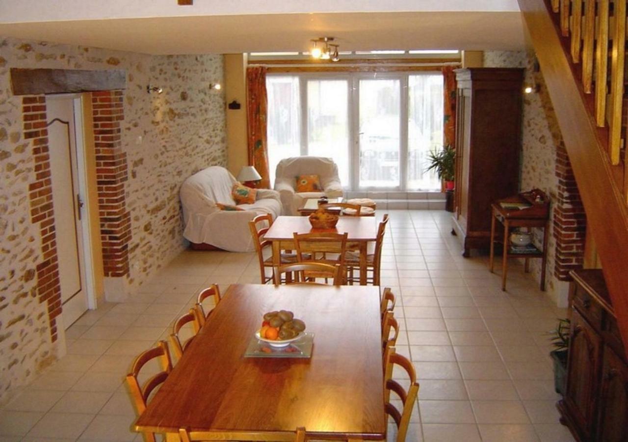 Bed and Breakfast Logis De Chezelles Sidiailles Zewnętrze zdjęcie