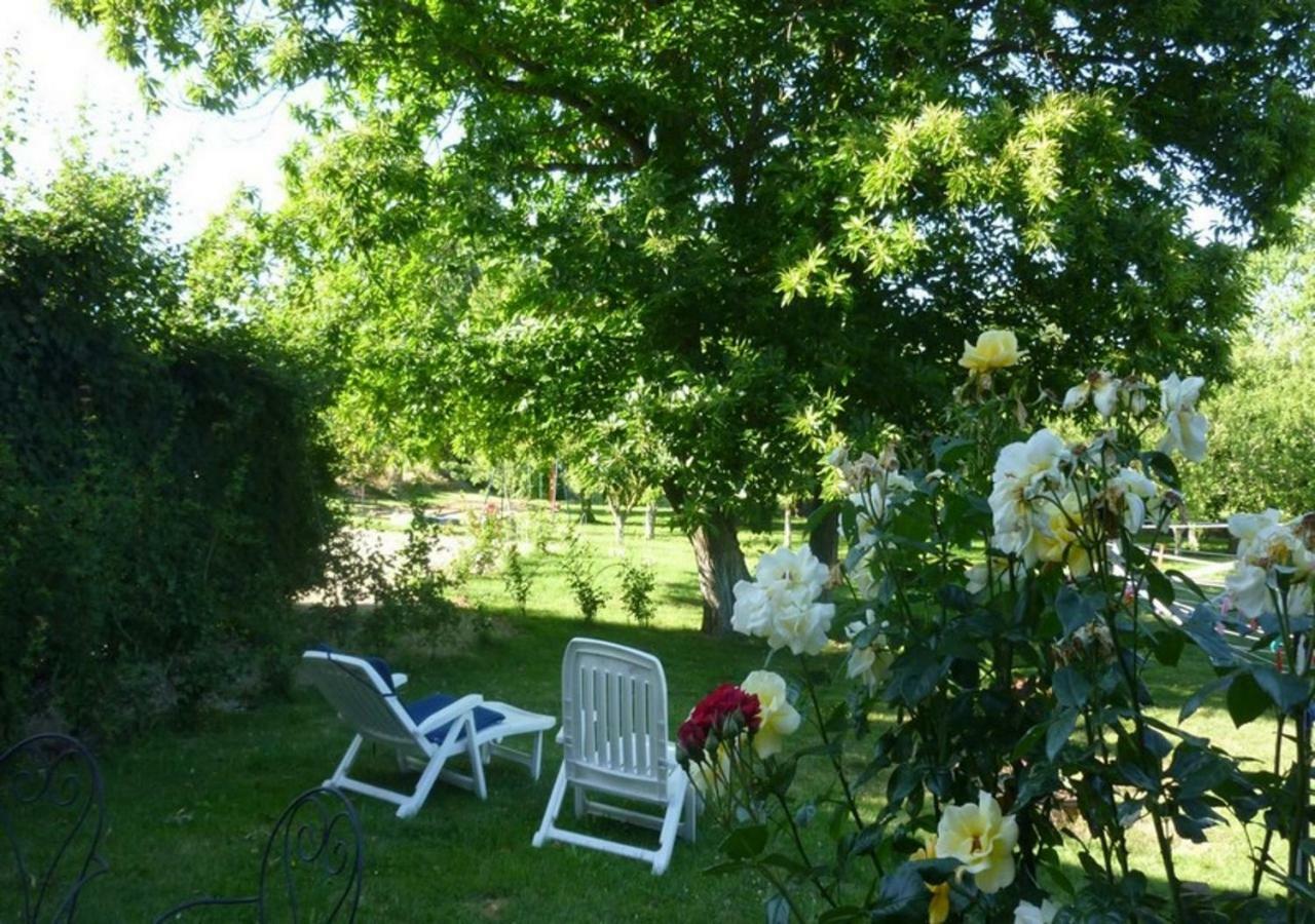 Bed and Breakfast Logis De Chezelles Sidiailles Zewnętrze zdjęcie