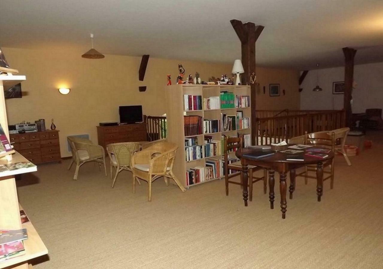 Bed and Breakfast Logis De Chezelles Sidiailles Zewnętrze zdjęcie